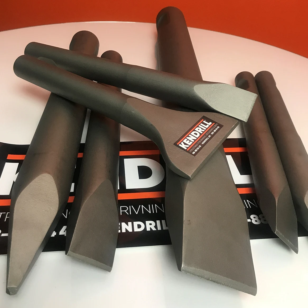 Mejslar och spett till bilhammare